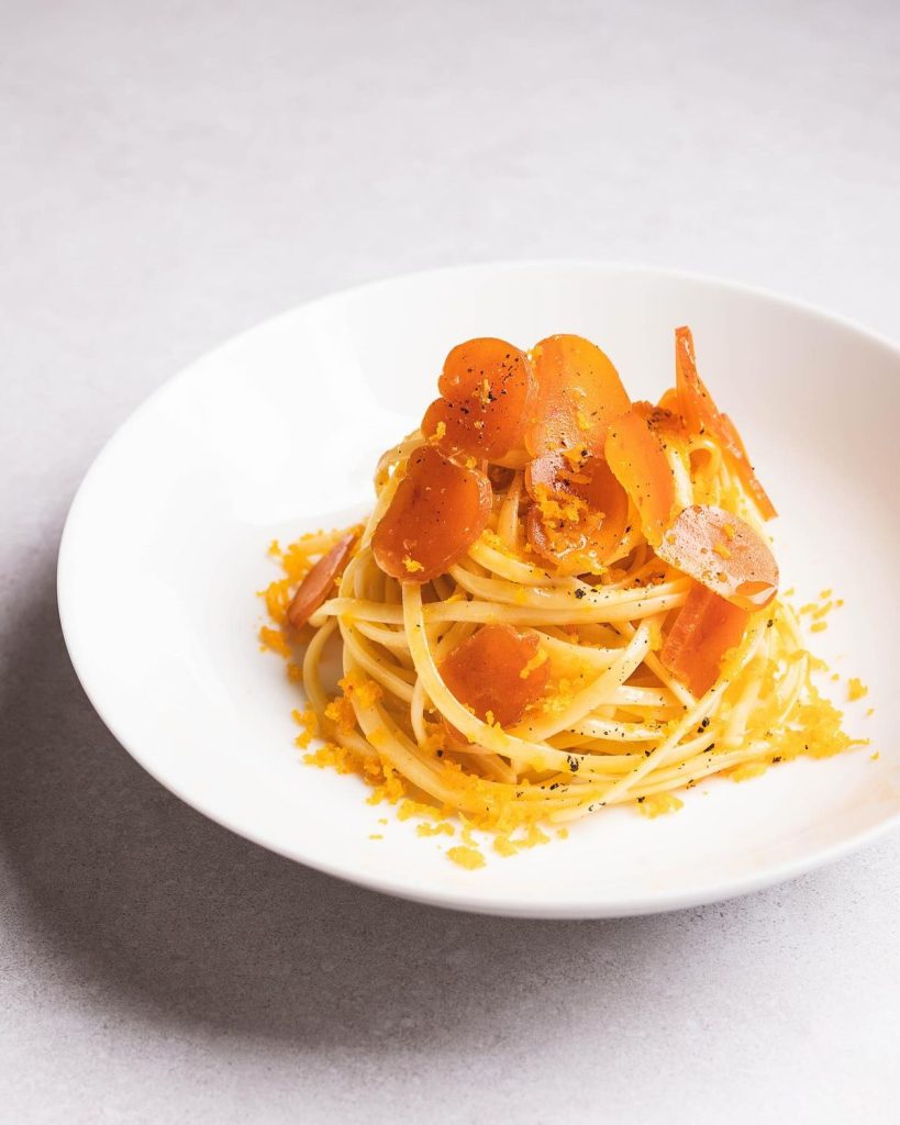 spaghettis à la boutargue persil ail